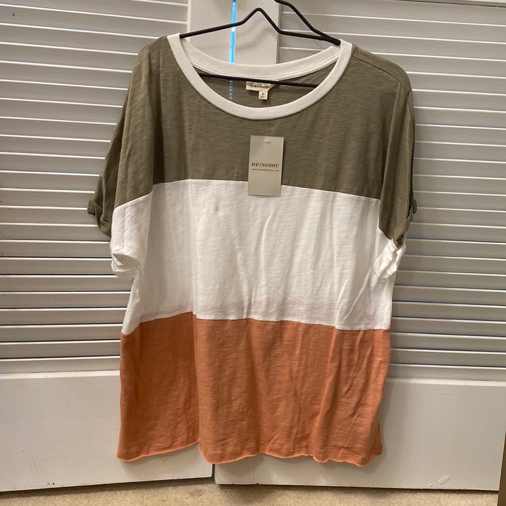 Cuffed short sleeve colorblock tee
